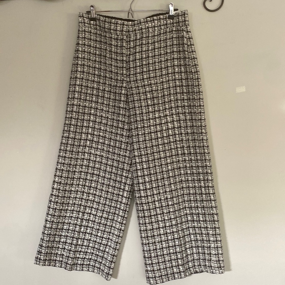 Ann Taylor size 10 wide leg plaid  pants
